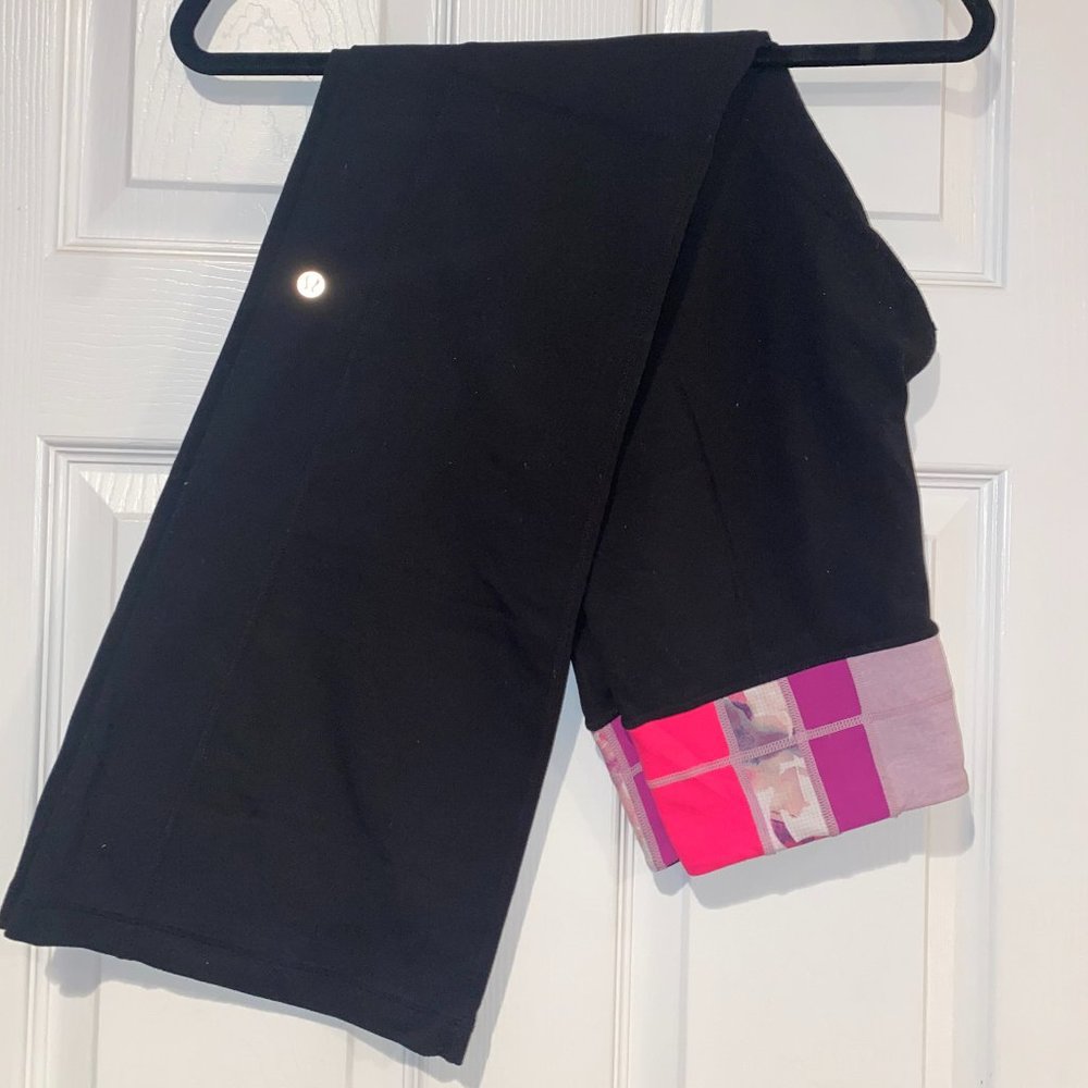 Lululemon Groove Bootcut Black Yoga Pants (Size 8)